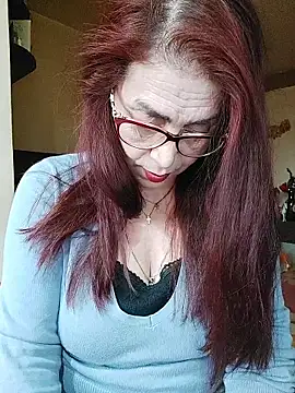 Snapshot of Love_Tina56 chatting on January 17, 2026, 5:56 am Love Tina56 online show from January 17, 2026, 5:56 am