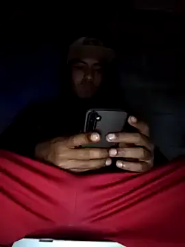 Snapshot of AlexAlejandro13 chatting on February 26, 2025, 4:36 am AlexAlejandro13 online show from February 26, 2025, 4:36 am