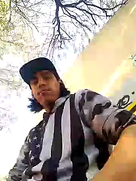 Snapshot of AlexAlejandro13 chatting on November 17, 2025, 9:42 pm AlexAlejandro13 online show from November 17, 2025, 9:42 pm