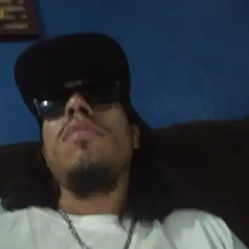 AlexAlejandro13 online show from April 23, 2026, 9:17 pm