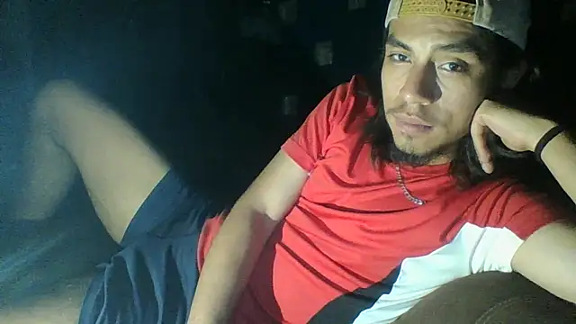 AlexAlejandro13 online show from April 30, 2026, 7:36 am