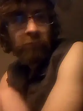 Snapshot of Bottomslut4tops84 chatting on December 17, 2025, 9:37 am Bottomslut4tops84 online show from December 17, 2025, 9:37 am