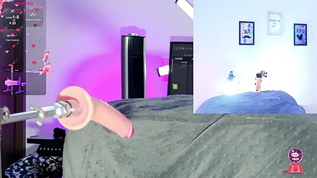 Snapshot of Scarlett-Smile chatting on March 13, 2025, 12:16 am Scarlett-Smile online show from March 13, 2025, 12:16 am