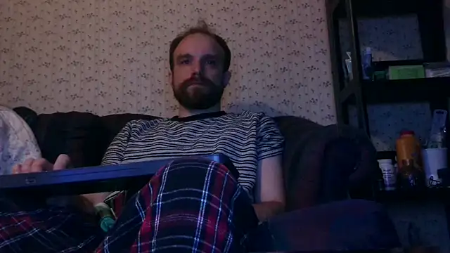 Snapshot of hpluvsplata chatting on July 12, 2026, 3:52 am hpluvsplata online show from July 12, 2026, 3:52 am