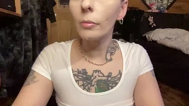 TeenyDoll online show from May 1, 2026, 2:49 am