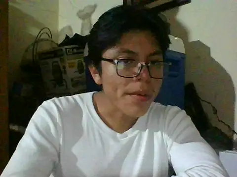 Snapshot of Elxdelvergon chatting on August 8, 2026, 5:20 am Elxdelvergon online show from August 8, 2026, 5:20 am