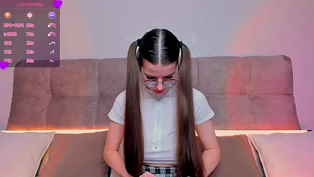 AriellaTesk online show from February 6, 2025, 5:14 am