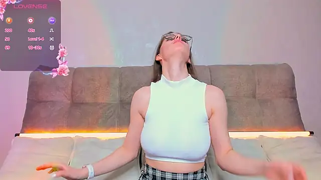 AriellaTesk online show from October 17, 2025, 3:10 am