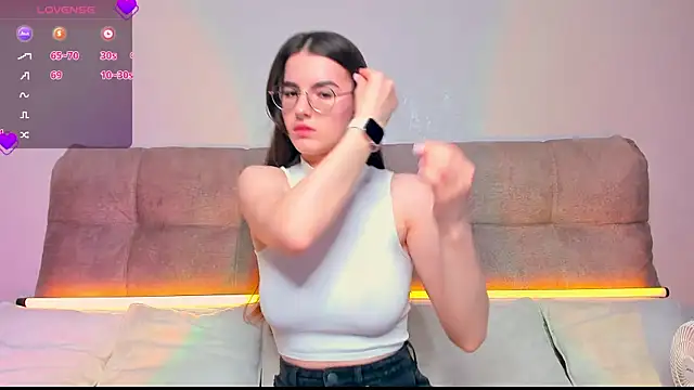 AriellaTesk online show from May 8, 2026, 2:28 am