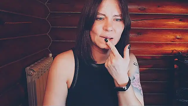 Snapshot of Platina_Fox chatting on December 15, 2025, 7:12 am Platina Fox online show from December 15, 2025, 7:12 am