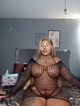 Snapshot of PearlSexxy69 chatting on July 19, 2026, 10:19 am PearlSexxy69 online show from July 19, 2026, 10:19 am
