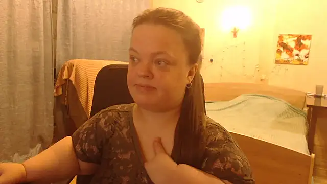 Snapshot of Janiffer_MiMi chatting on January 6, 2025, 10:15 pm Janiffer MiMi online show from January 6, 2025, 10:15 pm