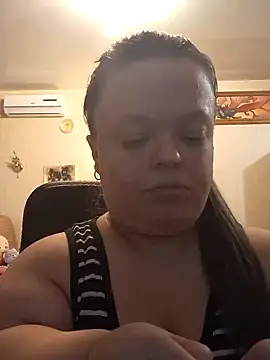 Snapshot of Janiffer_MiMi chatting on January 12, 2025, 3:03 pm Janiffer MiMi online show from January 12, 2025, 3:03 pm