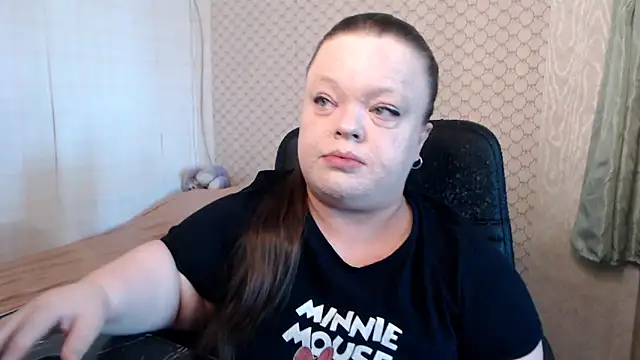 Janiffer MiMi online show from May 3, 2026, 3:51 pm