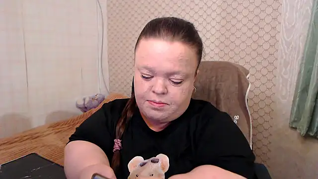 Janiffer MiMi online show from May 14, 2026, 5:53 pm