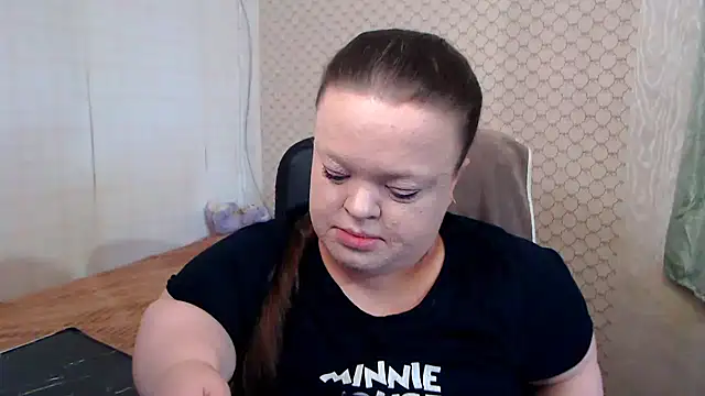 Janiffer MiMi online show from May 20, 2026, 4:13 pm