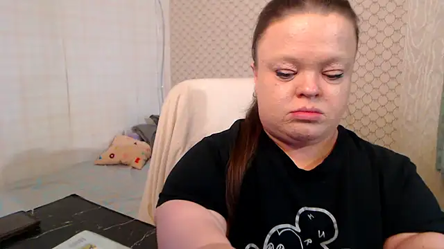 Janiffer MiMi online show from May 27, 2026, 1:57 am