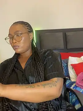 Snapshot of BADFATASS85 chatting on February 18, 2025, 4:59 pm BADFATASS85 online show from February 18, 2025, 4:59 pm