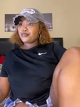 Snapshot of BADFATASS85 chatting on June 26, 2026, 4:11 pm BADFATASS85 online show from June 26, 2026, 4:11 pm