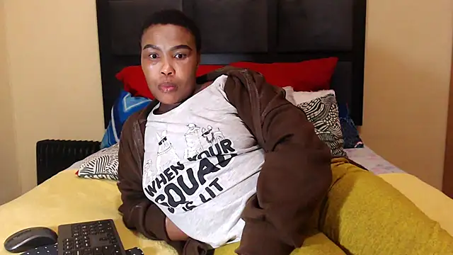 Snapshot of BADFATASS85 chatting on August 6, 2026, 12:34 am BADFATASS85 online show from August 6, 2026, 12:34 am