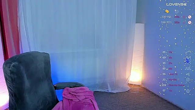 Snapshot of Vivian_cutie chatting on January 8, 2025, 6:31 pm Vivian cutie online show from January 8, 2025, 6:31 pm