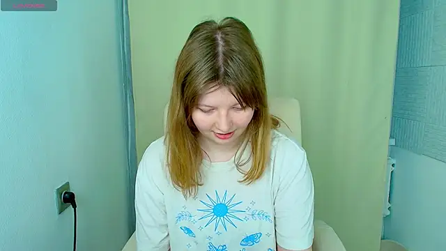 Snapshot of Vivian_cutie chatting on January 10, 2025, 3:27 pm Vivian cutie online show from January 10, 2025, 3:27 pm