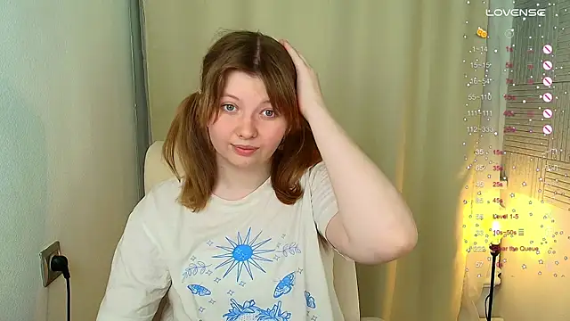 Snapshot of Vivian_cutie chatting on January 23, 2025, 6:35 pm Vivian cutie online show from January 23, 2025, 6:35 pm