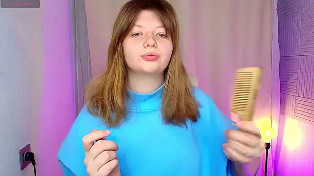 Snapshot of Vivian_cutie chatting on March 9, 2025, 10:30 am Vivian cutie online show from March 9, 2025, 10:30 am