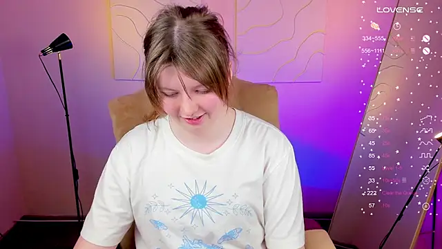 Snapshot of Vivian_cutie chatting on March 18, 2025, 6:37 pm Vivian cutie online show from March 18, 2025, 6:37 pm