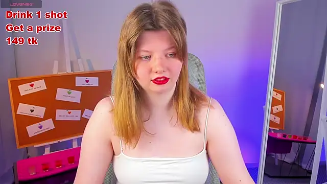 Snapshot of Vivian_cutie chatting on March 22, 2025, 10:49 am Vivian cutie online show from March 22, 2025, 10:49 am