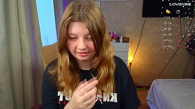 Snapshot of Vivian_cutie chatting on September 20, 2025, 10:38 am Vivian cutie online show from September 20, 2025, 10:38 am