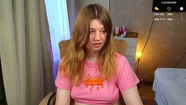 Snapshot of Vivian_cutie chatting on November 2, 2025, 12:29 pm Vivian cutie online show from November 2, 2025, 12:29 pm