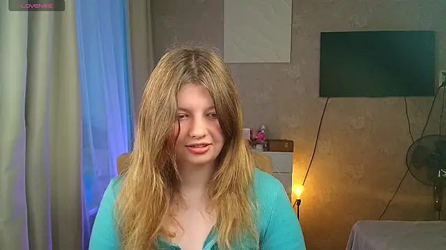 Snapshot of Vivian_cutie chatting on November 29, 2025, 10:29 am Vivian cutie online show from November 29, 2025, 10:29 am