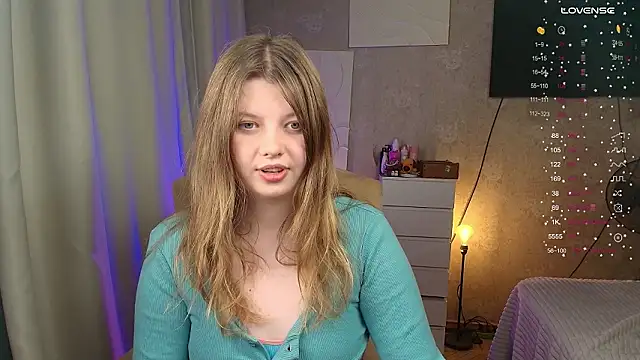 Vivian cutie online show from February 5, 2026, 3:27 pm