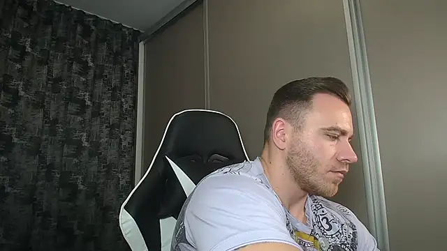 Thori92 online show from January 17, 2025, 10:12 pm