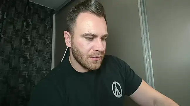 Thori92 online show from February 4, 2025, 9:10 pm