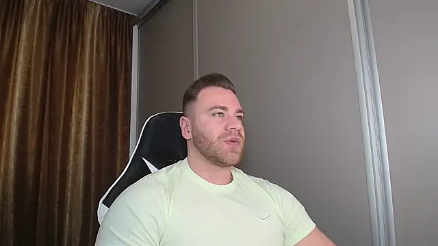 Thori92 online show from December 21, 2025, 12:01 pm