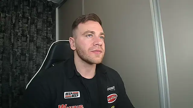 Thori92 online show from March 15, 2026, 6:03 pm