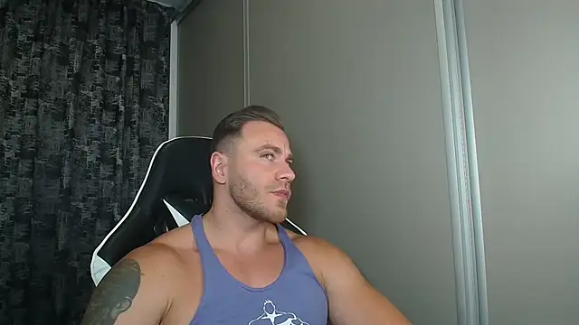 Thori92 online show from July 7, 2026, 5:17 pm