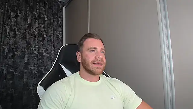 Thori92 online show from July 15, 2026, 6:13 pm