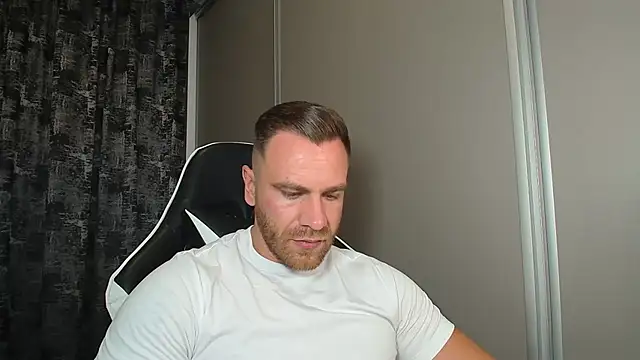 Thori92 online show from July 16, 2026, 6:36 pm