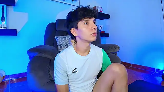 Snapshot of JacoboSwam chatting on February 10, 2025, 9:36 pm JacoboSwam online show from February 10, 2025, 9:36 pm