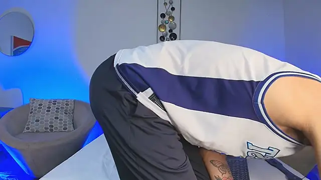 Snapshot of JacoboSwam chatting on March 7, 2025, 4:02 am JacoboSwam online show from March 7, 2025, 4:02 am