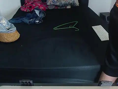 Snapshot of jeancarloscum12 chatting on December 17, 2025, 8:04 pm jeancarloscum12 online show from December 17, 2025, 8:04 pm