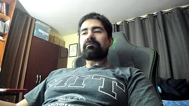 VonDoomdelToro online show from December 7, 2024, 9:39 am