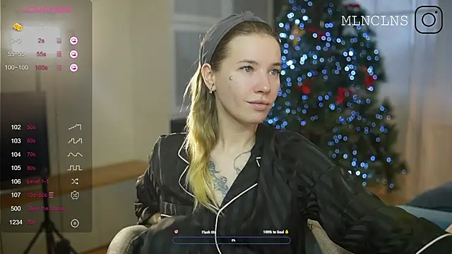 melanielwithu online show from December 17, 2025, 7:47 am