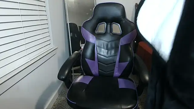 Snapshot of carameldoll1 chatting on March 26, 2026, 12:39 am carameldoll1 online show from March 26, 2026, 12:39 am