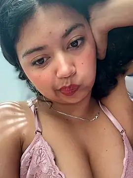 Peach Girll online show from February 10, 2026, 2:10 pm