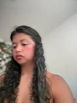 Peach Girll online show from June 30, 2026, 7:37 pm