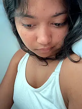 Peach Girll online show from July 2, 2026, 2:45 pm